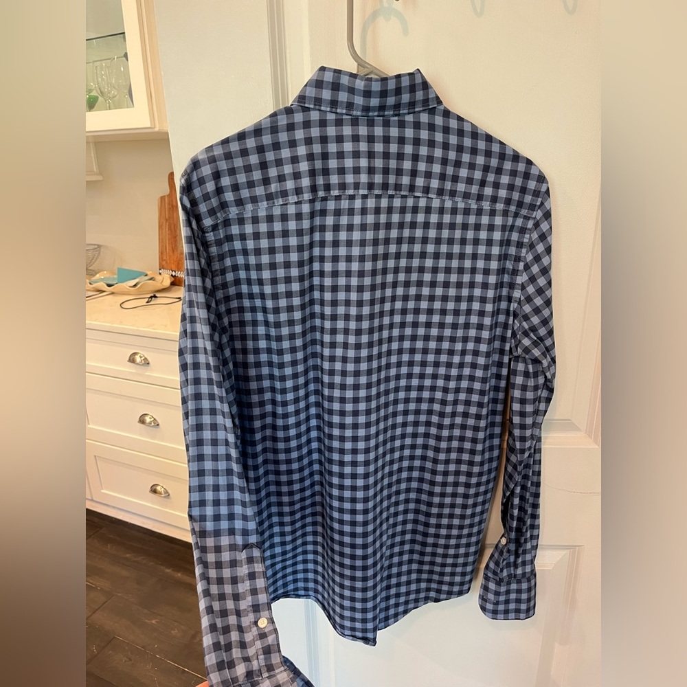 Faherty Men’s Button Down Shirt - image 2